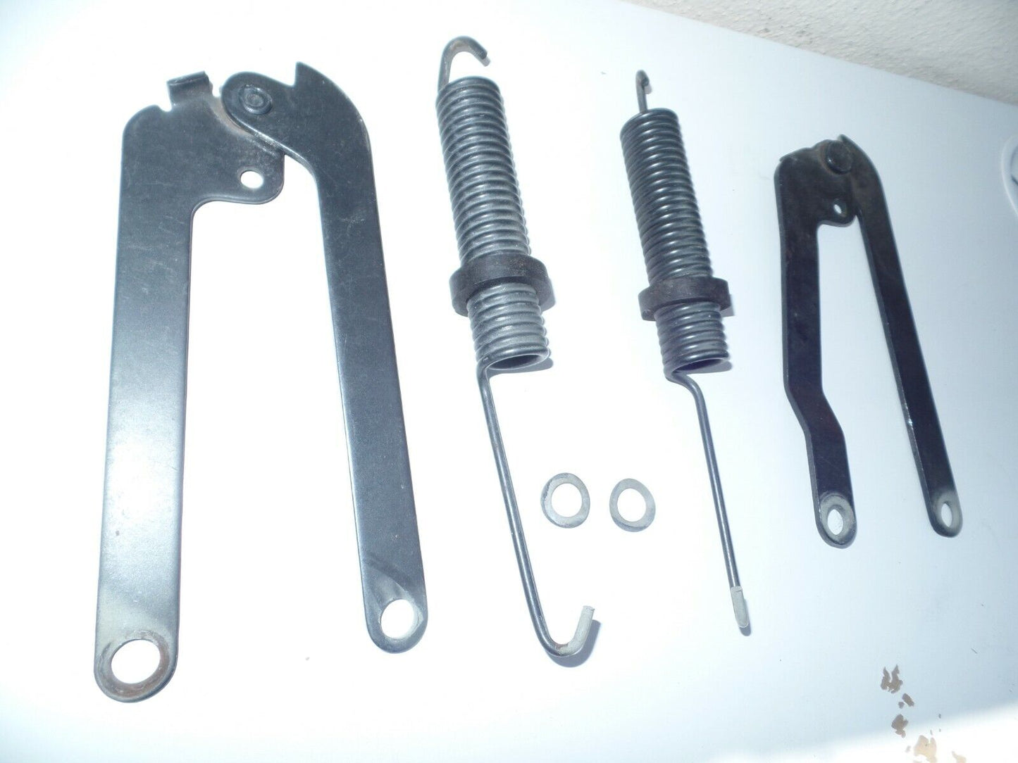 Mercedes SL HOOD Hinges Support 560sl w107 450sl 380sl 560 slc engine 1108800277
