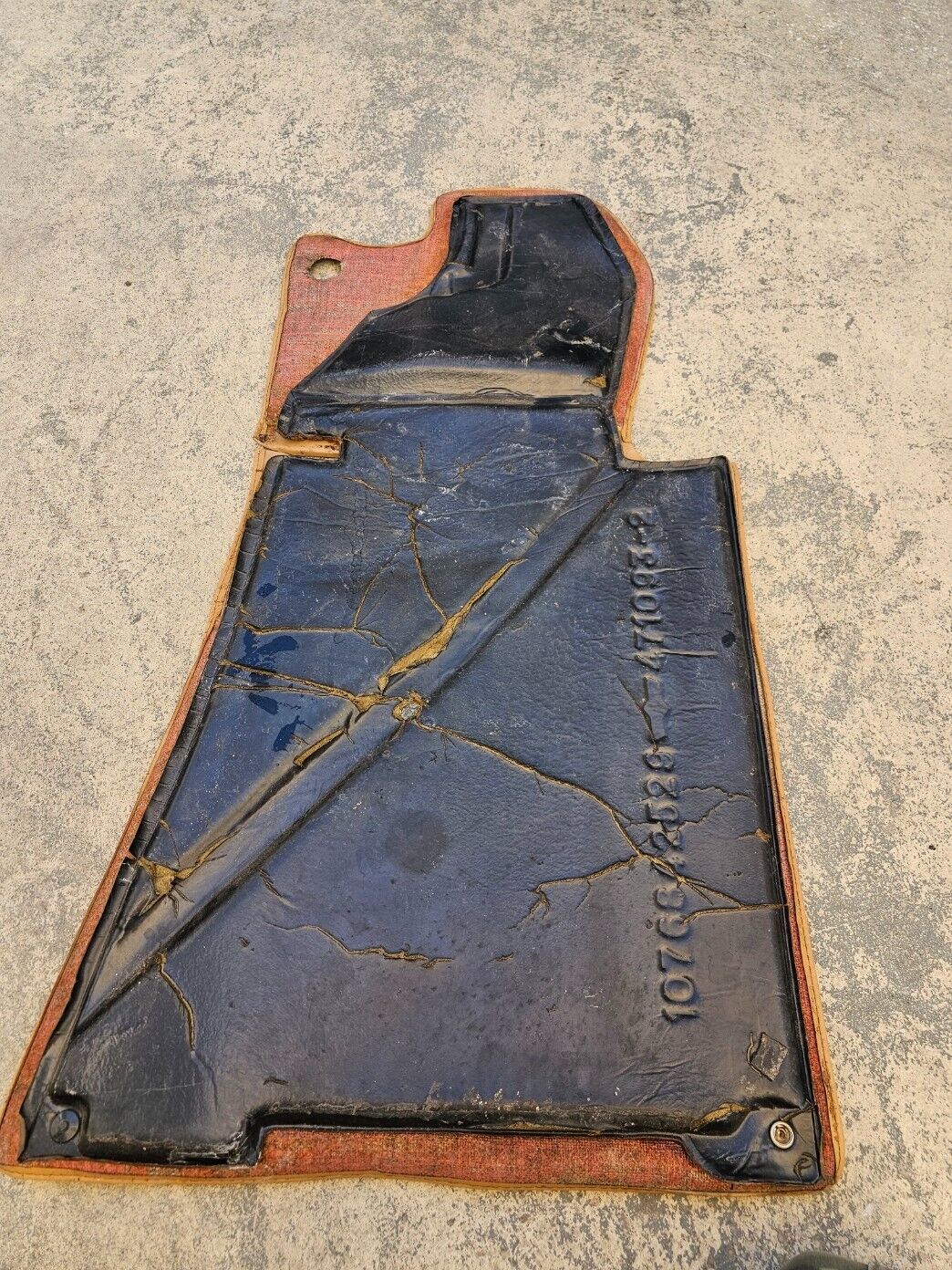 Mercedes SL Mat carpet 450sl 560sl 107 380 450 R107 driver  w107 380sl r107