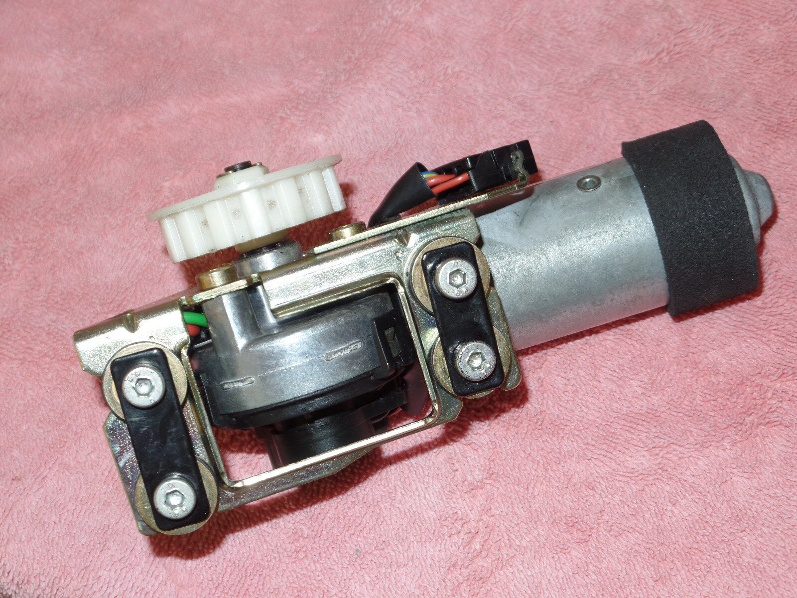 Mercedes sl Seat Head Rest Adjuster Motor 300sl 500sl 600sl 300 500 600 r129
