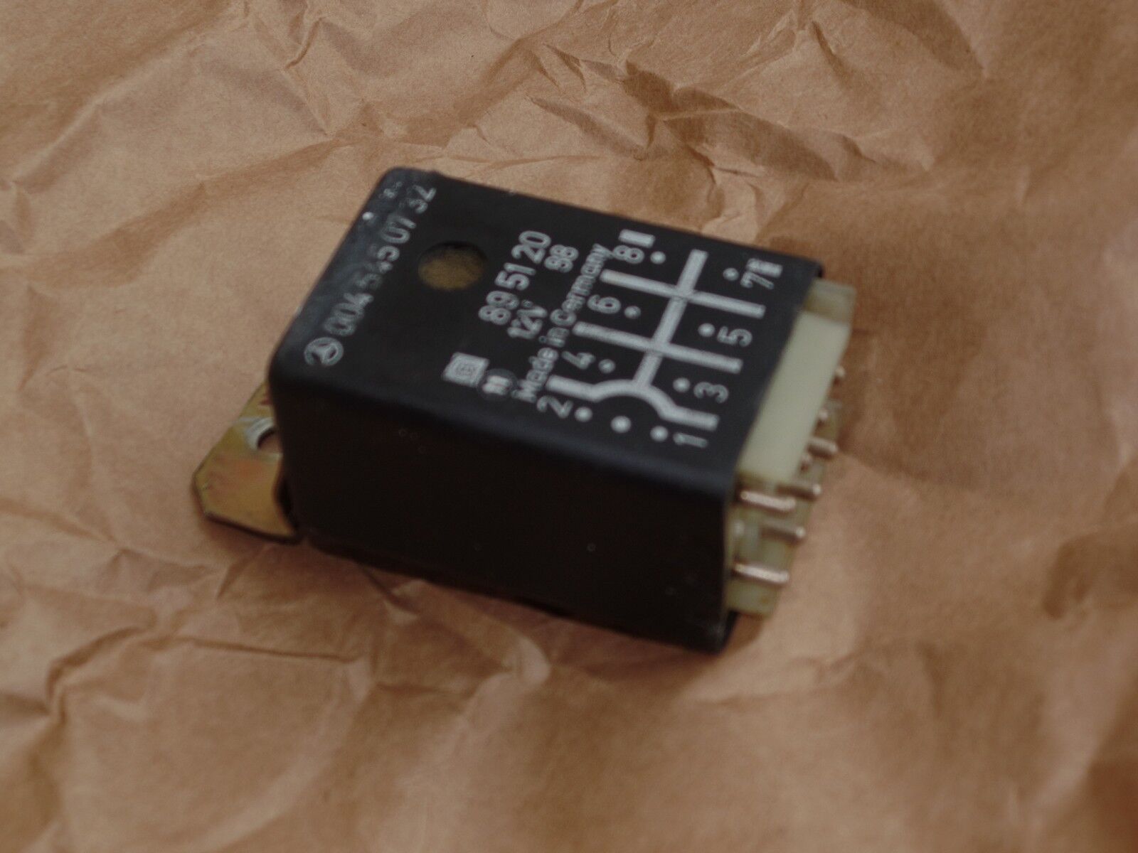 MERCEDES SL Seat Belt Warning Relay 560sl 0045450732 190D 190 560 E 300 420 SEL