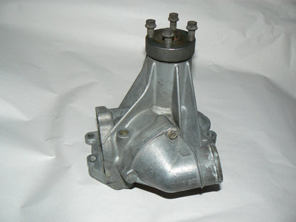 SL W107 107 Water Pump 560 560sl inlet 1172011001 W126 126 R107 1172030174 INLET