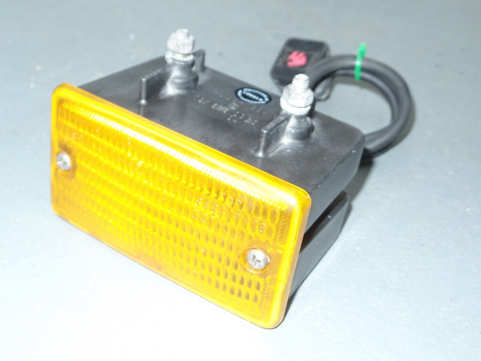 MERCEDES 107 TURN SIGNAL 450 380 560 SLC sl light 500 450sl 560sl w107 r107 350