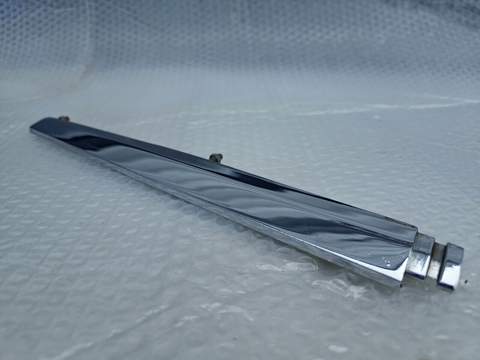 Mercedes SL Chrome trunk trim 450 380 560 107 W107 molding 450sl 380sl 560sl