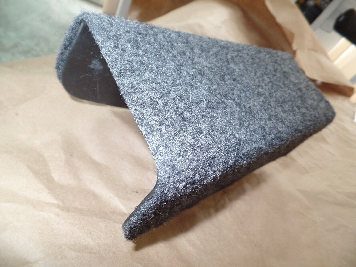 SL Trunk antenna lid cover 450sl carpet 107 380 450 R107 slc 350 1076931733 280