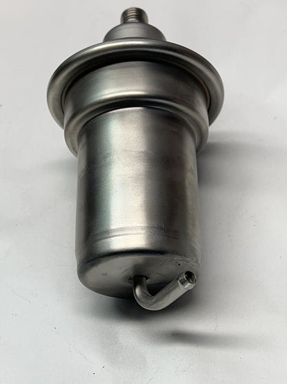 MERCEDES Fuel Accumulator 380 sl slc 116 123 126 0004760421 107 380sl sel
