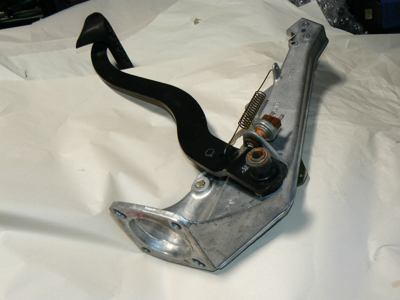 MERCEDES sl Brake pedal assembly W107 560 380 107 450 slc r107 1072900219
