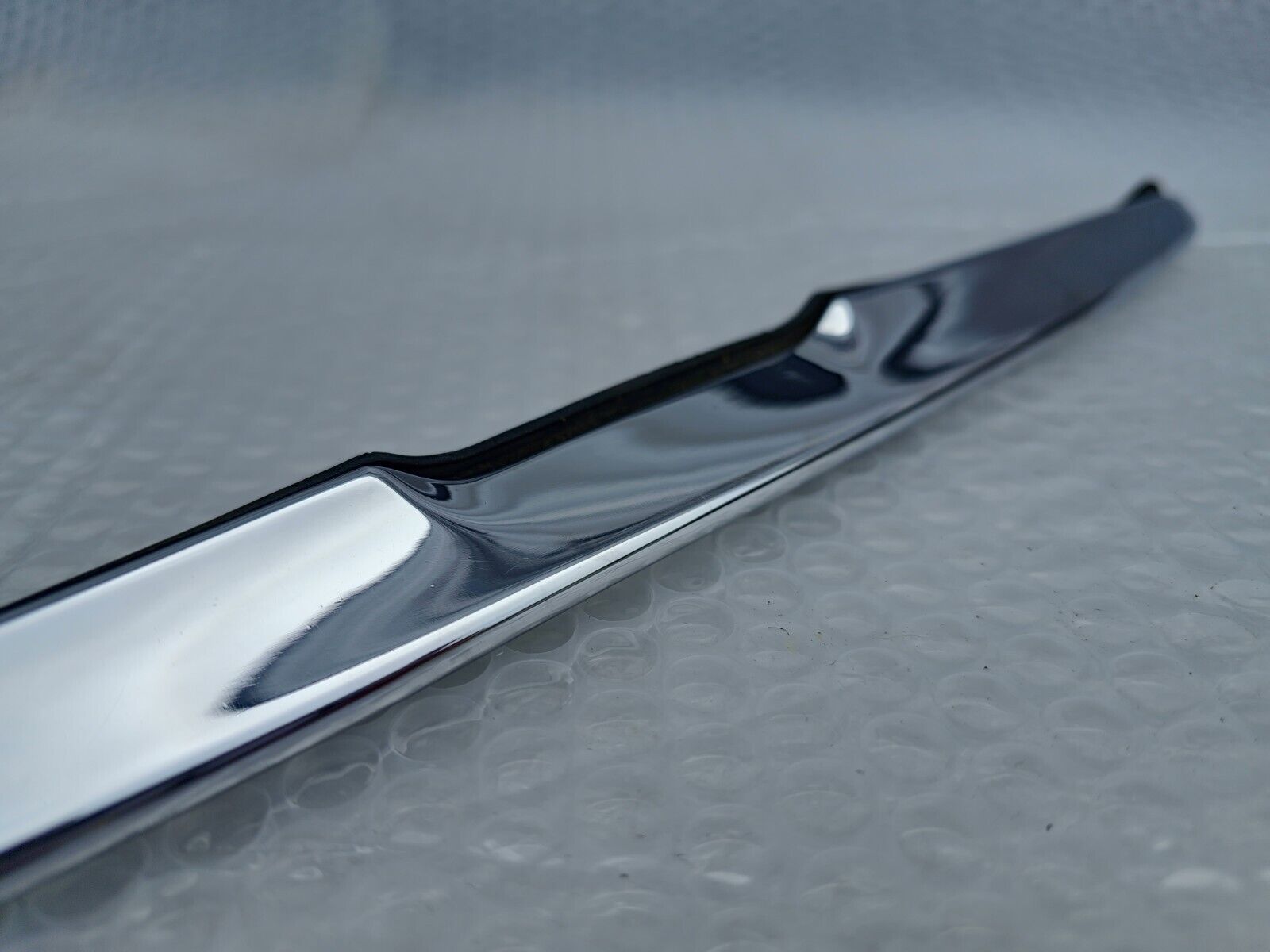 Mercedes SL Chrome trunk Handle 450 380 560 107 W107 molding 450sl 380sl 560sl