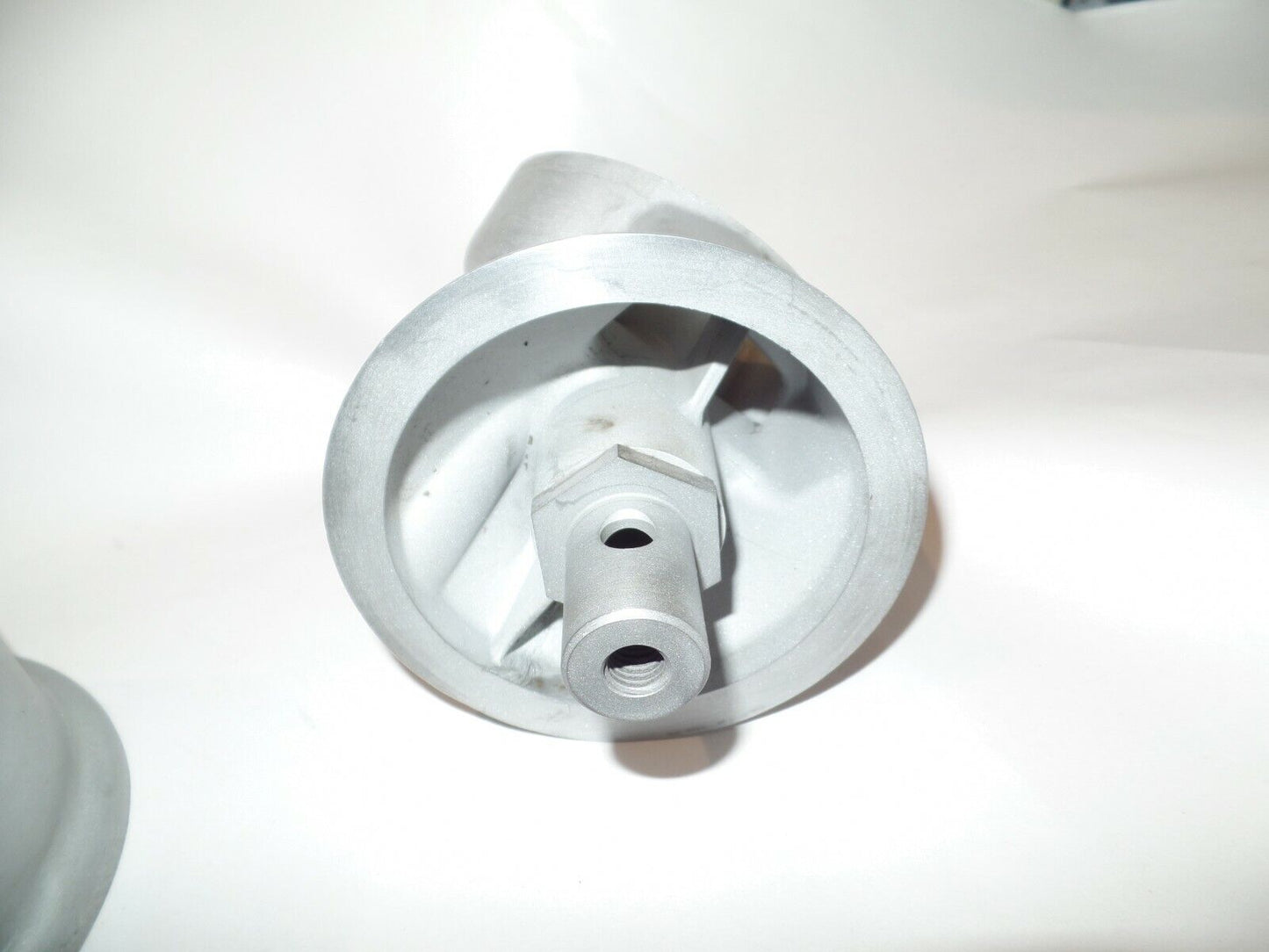 Mercedes SL Oil Flange 450sl w107 slc sl W116 107 1161840309 450 350 R107 116