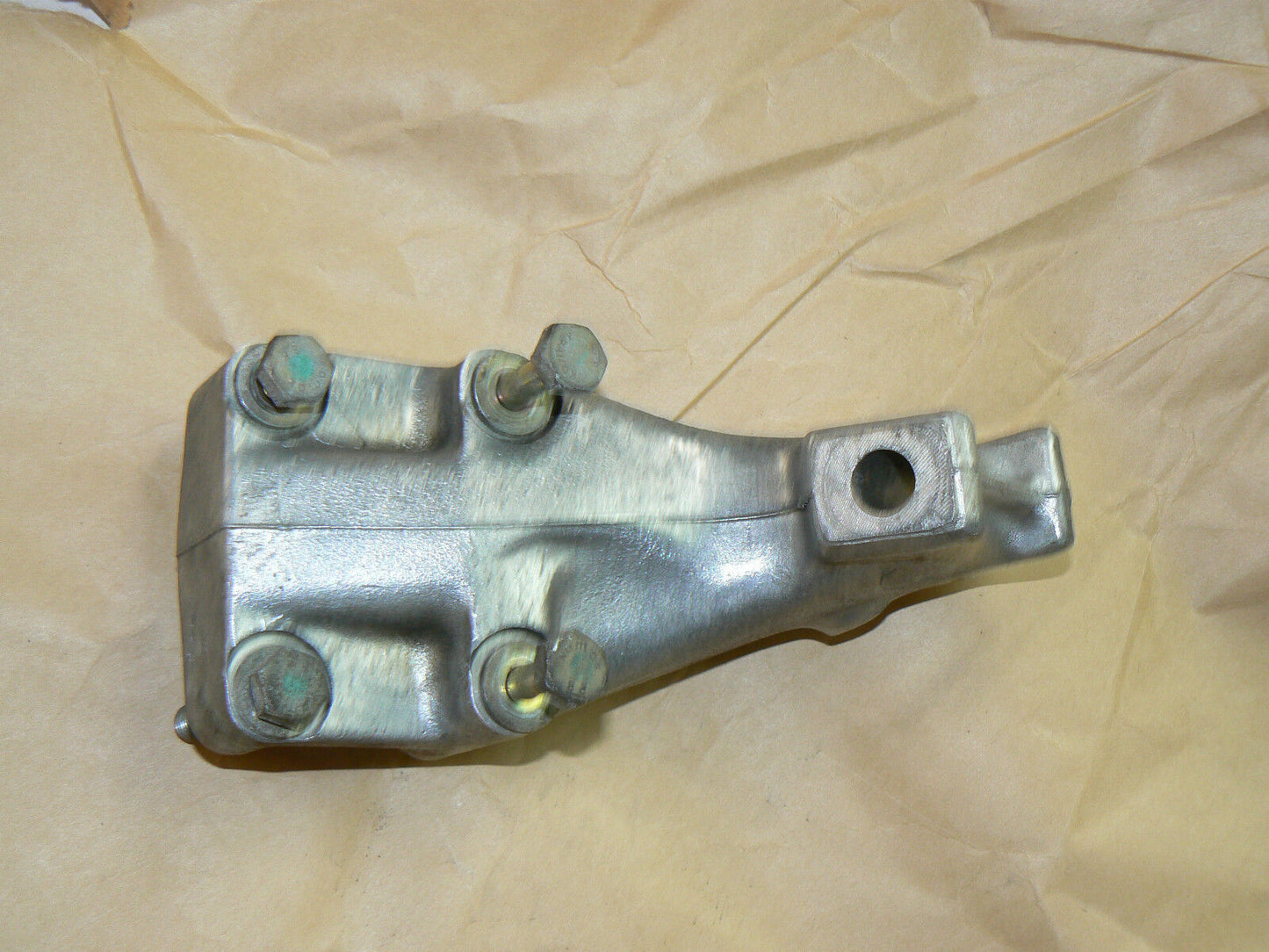 MERCEDES SL Engine mount support 560 450 107 SLC  W107 380sl motor 1162234604