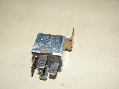 MERCEDES SL AC / Heater Relay 350 450 450sl 107 SLC  W107 Defrost blower motor
