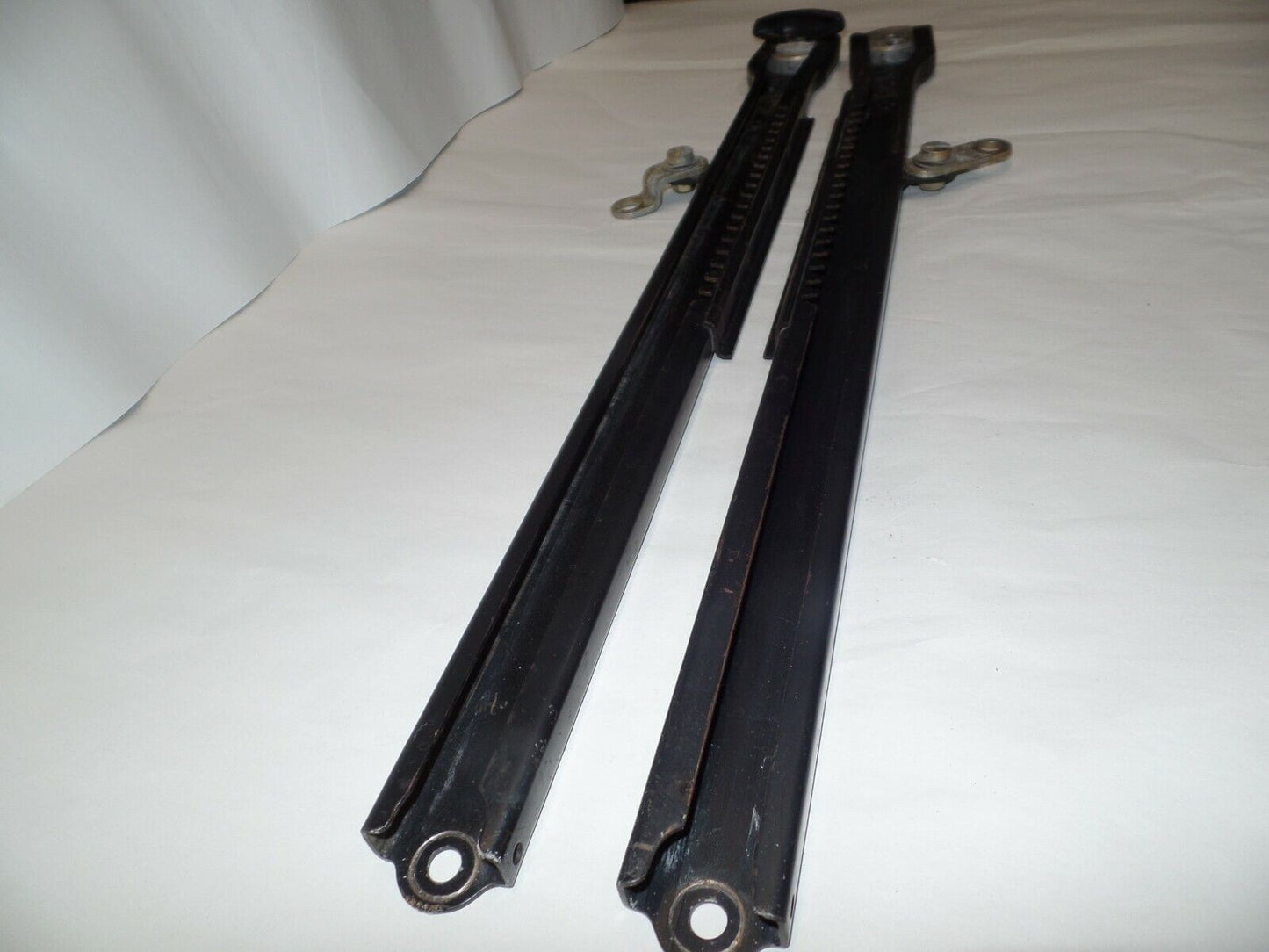 Mercedes sl 107 450sl seat rail 350 380 Rails W107 500 380 R107 Left slc track